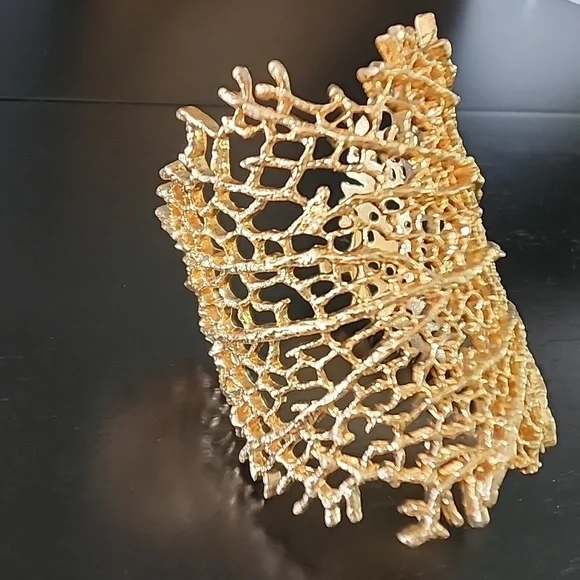 ZARA Coral Cuff Bracelet - Picture 10 of 16